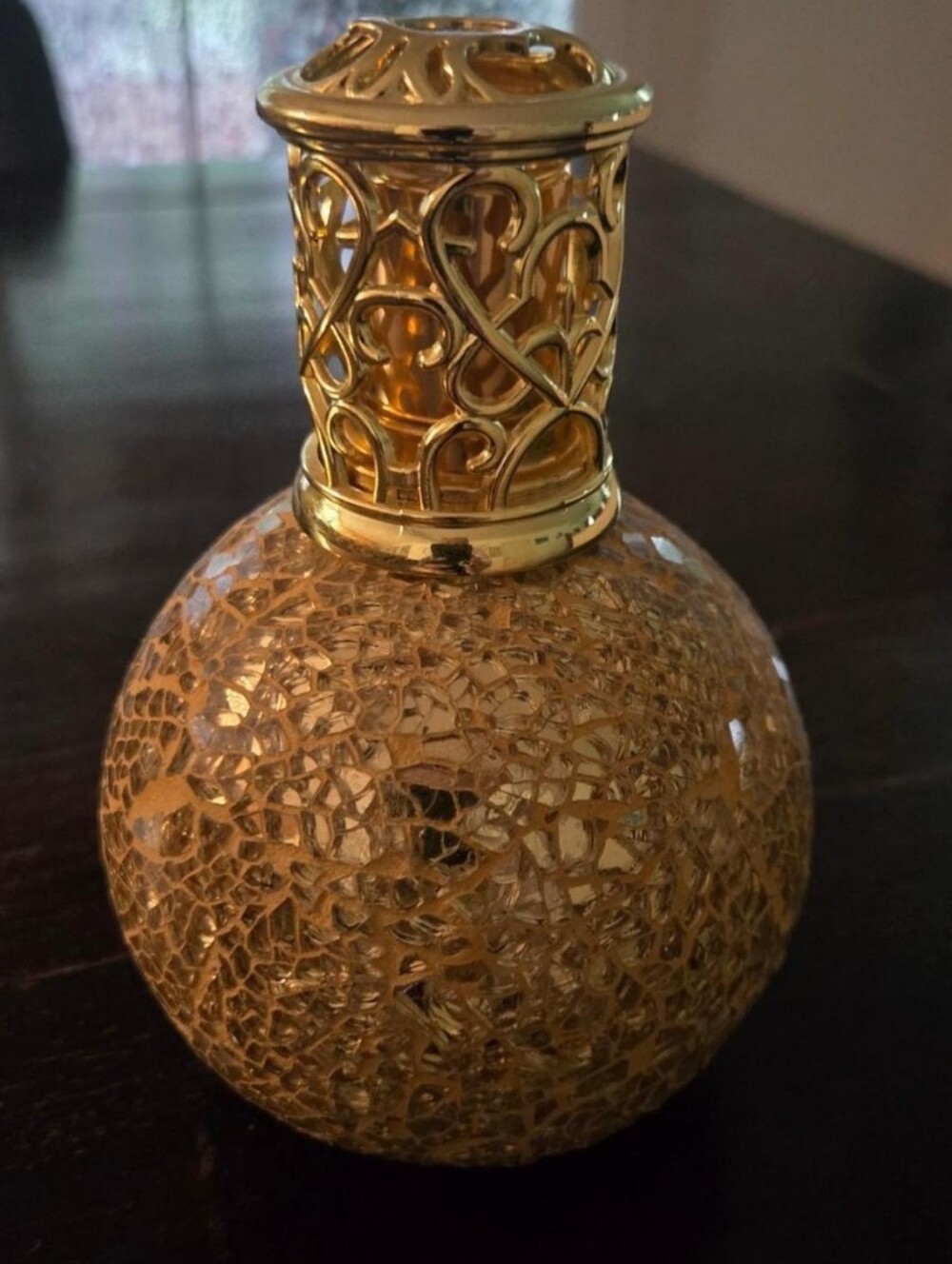 Gold Mosaic Decorative Oil Lamp - Elegant Home Accent